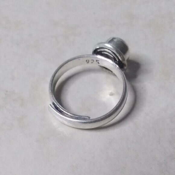 Palest Rose Quartz Cabochon - Midi Ring - Toe Ring - Child's - Adjustable 3.5+++ - Picture 5 of 8